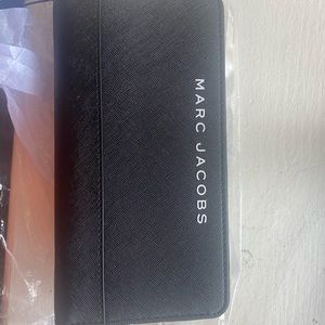 Original Marc Jacobs Wallet - Never been used.